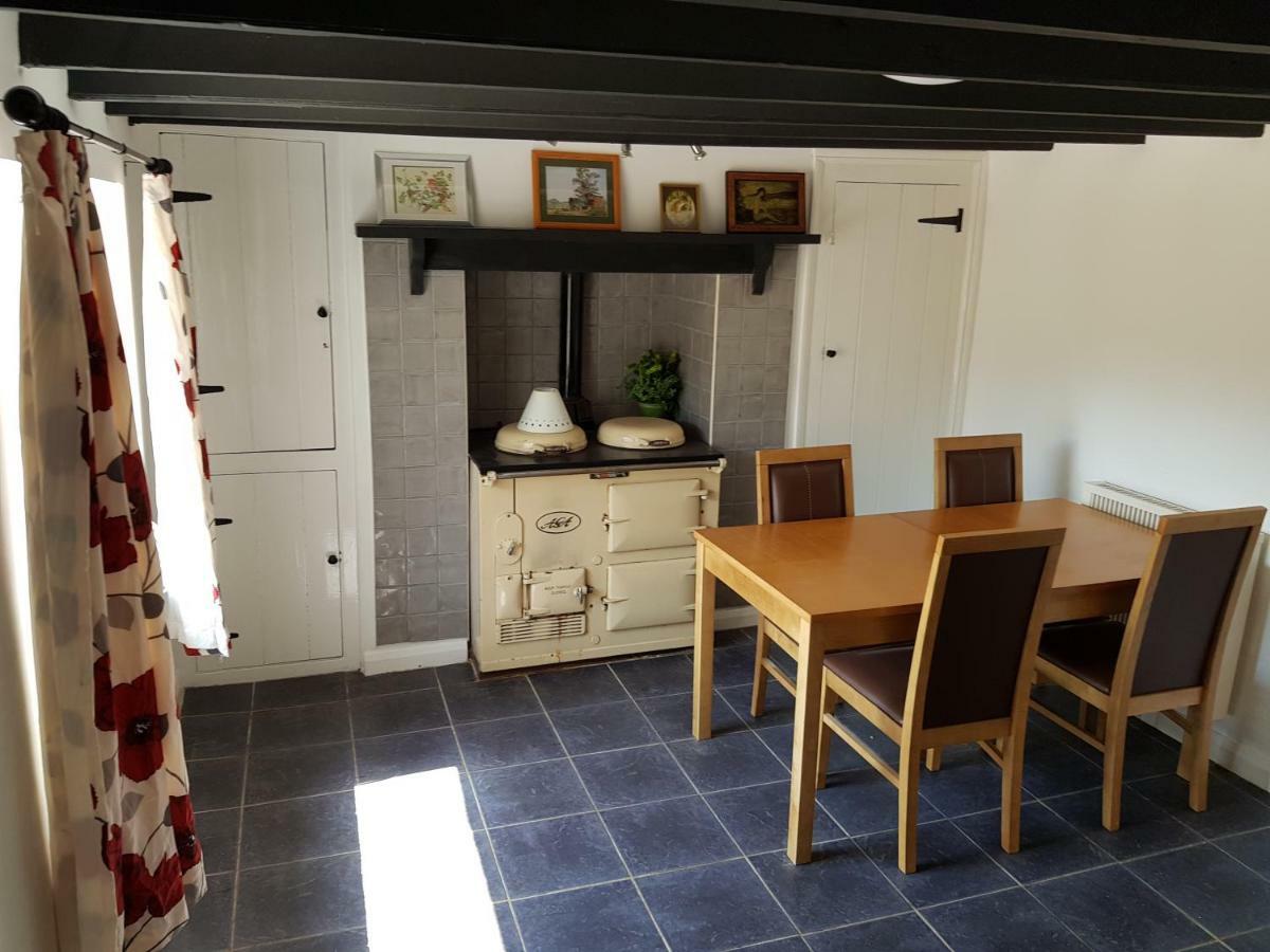 The Cottage Probus Екстериор снимка
